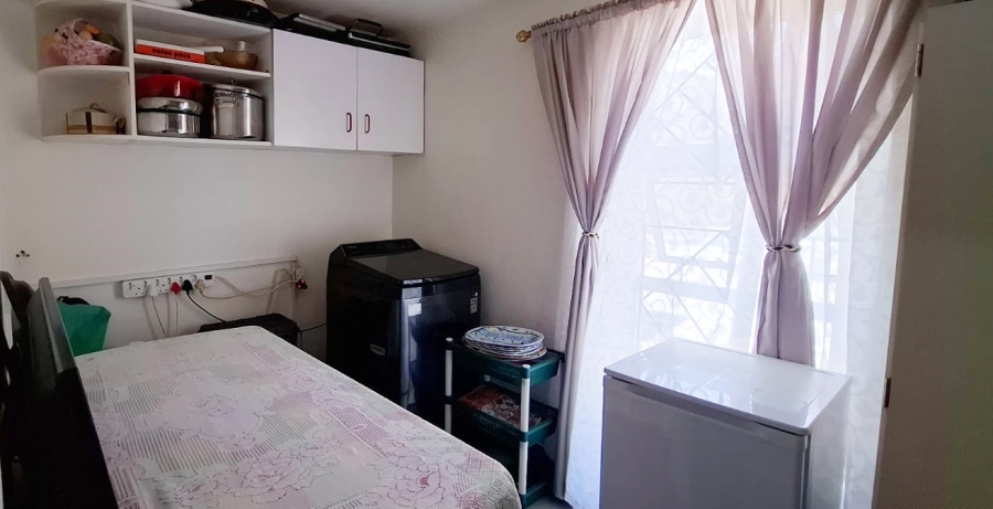 3 Bedroom Property for Sale in Rocklands Western Cape